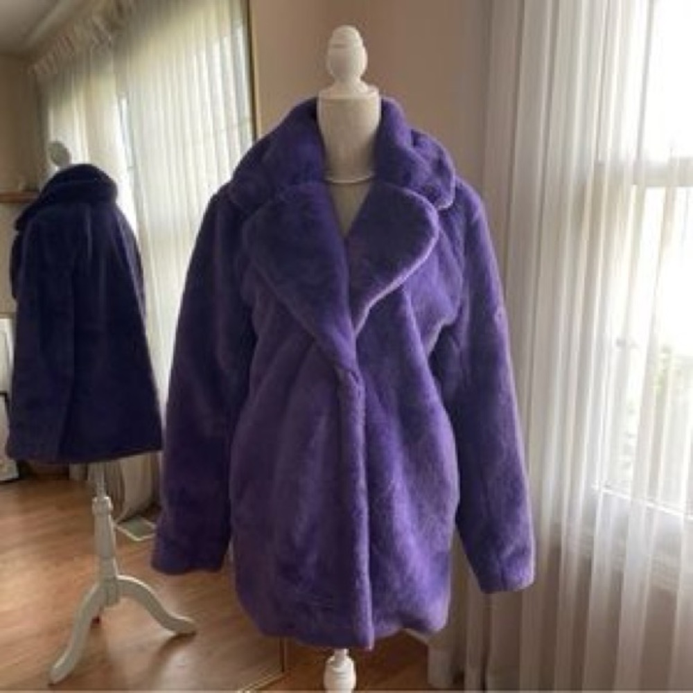 H&M Womens Divided Purple Faux Fur Coat